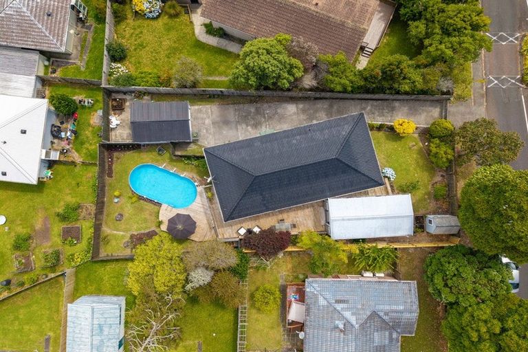 Photo of property in 4 Spinella Drive, Bayview, Auckland, 0629