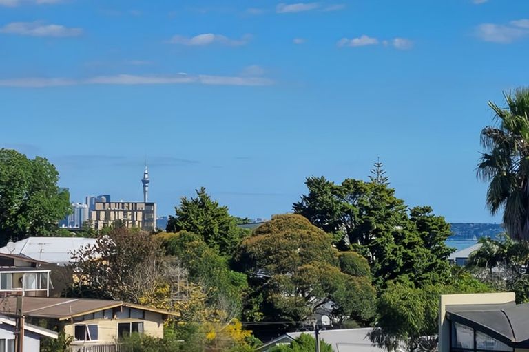 Photo of property in Maison Apartments, 108/16 Huron Street, Takapuna, Auckland, 0622