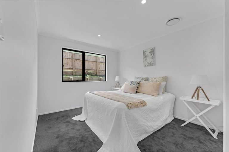 Photo of property in 2 Dolcetto Place, Pokeno, 2402