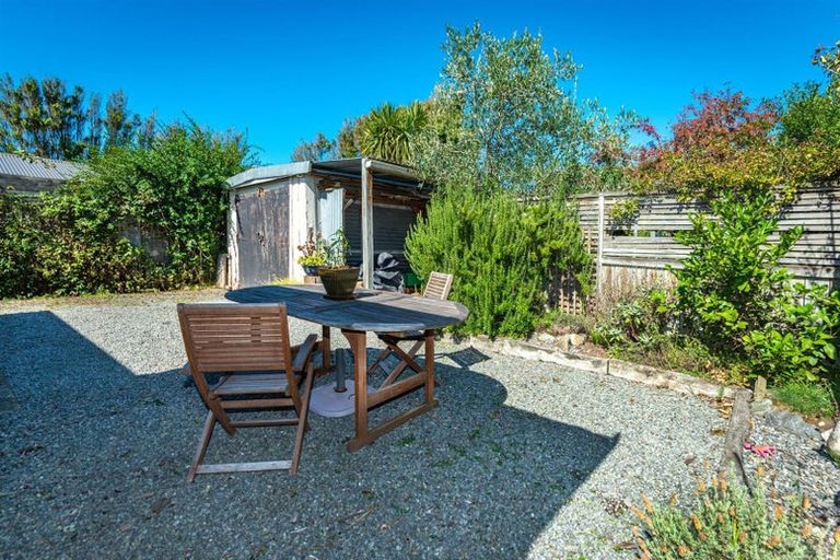 Photo of property in 91 Bowhill Road, New Brighton, Christchurch, 8083