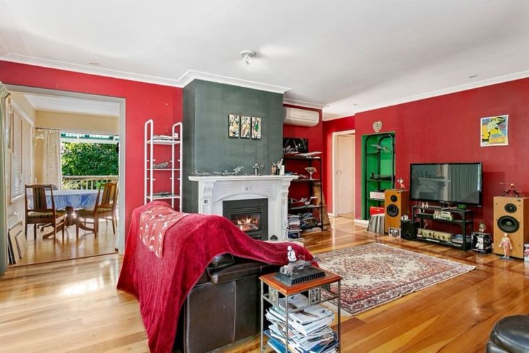 Photo of property in 62 Matuku Street, Two Mile Bay, Taupo, 3330