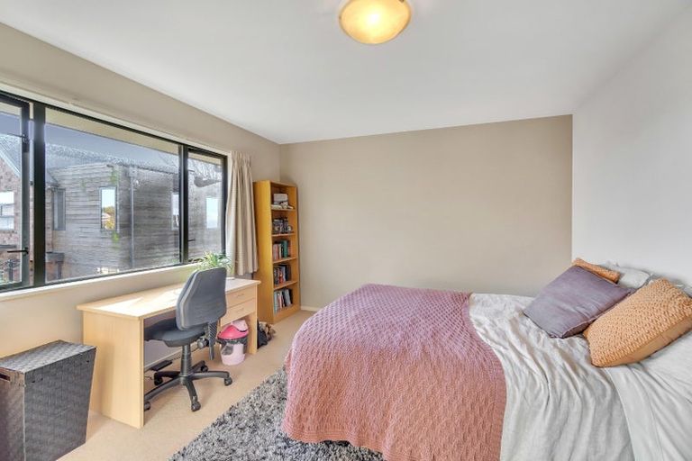 Photo of property in 15a Burdale Street, Riccarton, Christchurch, 8011