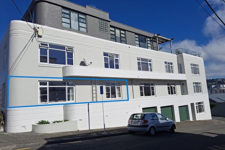 Photo of property in Nissen Court, 11d Hawker Street, Mount Victoria, Wellington, 6011