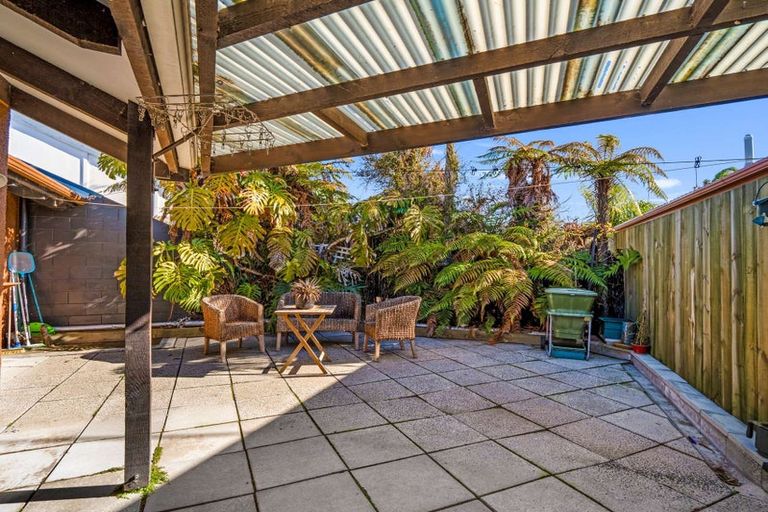 Photo of property in 1341 Hinemoa Street, Rotorua, 3010