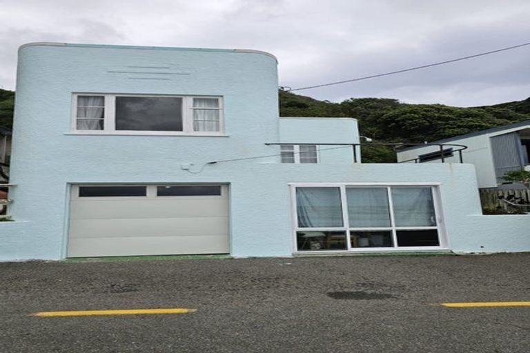 Photo of property in 20 Ocean Parade, Pukerua Bay, 5026