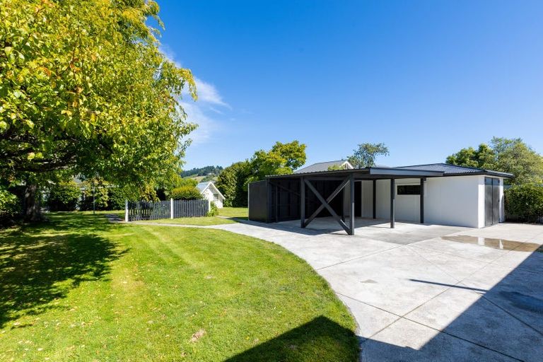 Photo of property in 169 Cashmere Road, Hoon Hay, Christchurch, 8025