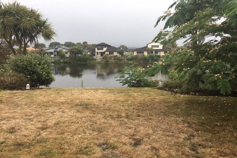 Photo of property in 12 Consort Close, Paraparaumu Beach, Paraparaumu, 5032