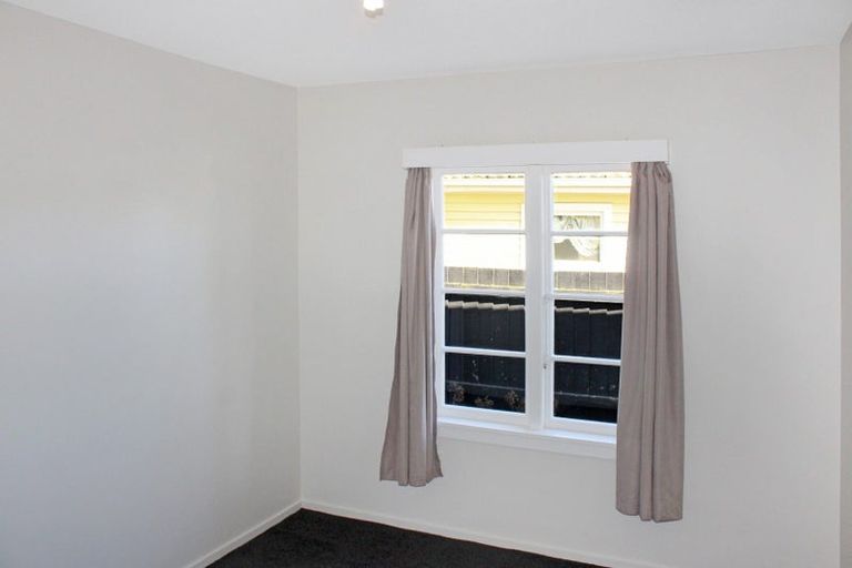 Photo of property in 240 Weston Road, Mairehau, Christchurch, 8052