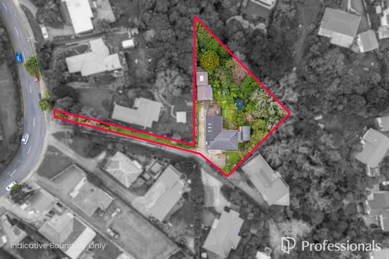 Photo of property in 57 Poto Road, Normandale, Lower Hutt, 5010