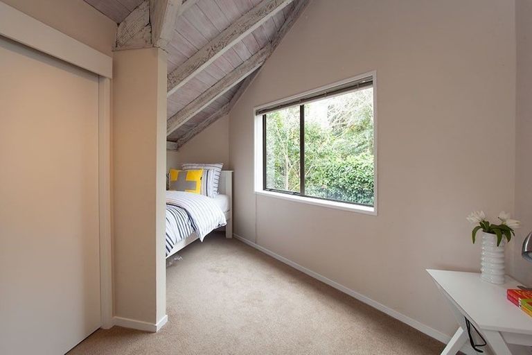 Photo of property in 22c Grand View Road, Remuera, Auckland, 1050