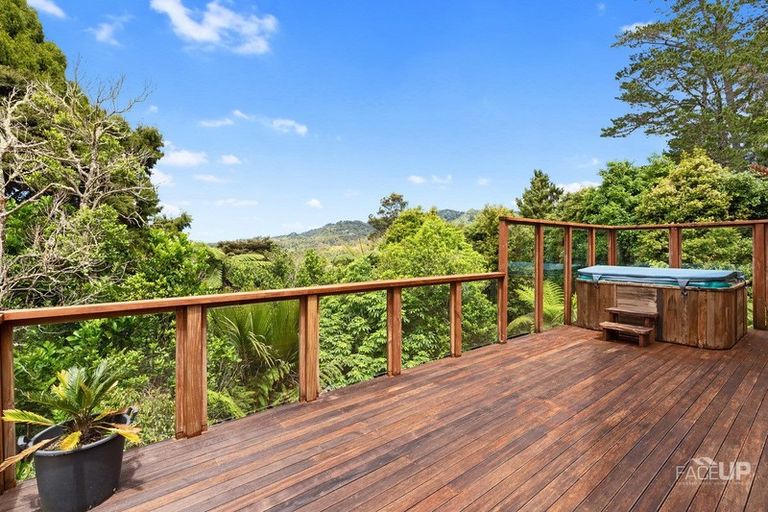 Photo of property in 242 Forest Hill Road, Waiatarua, Auckland, 0612