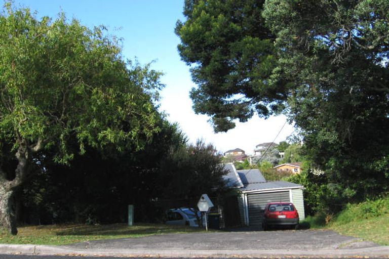 Photo of property in 81 Hebron Road, Waiake, Auckland, 0630
