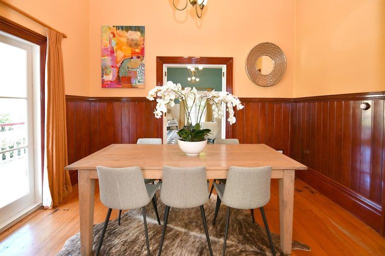 Photo of property in 14 Nelson Street, Helensville, 0800