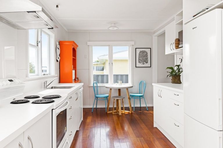 Photo of property in 207 Guppy Road, Taradale, Napier, 4112