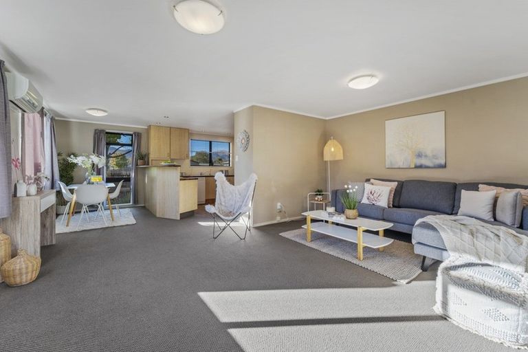 Photo of property in 76 Waenga Drive, Cromwell, 9310