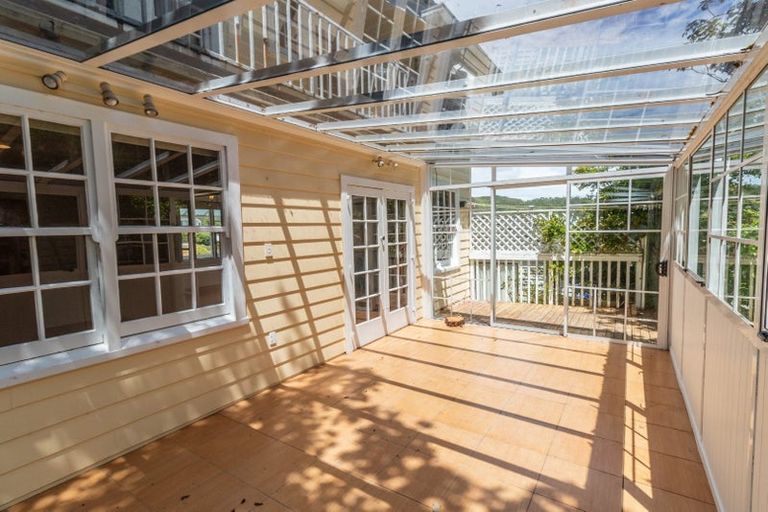 Photo of property in 13 David Crescent, Karori, Wellington, 6012