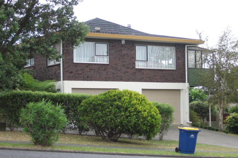 Photo of property in 9 Sartors Avenue, Northcross, Auckland, 0630