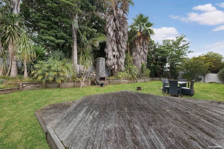 Photo of property in 92 Arimu Road, Papakura, 2110