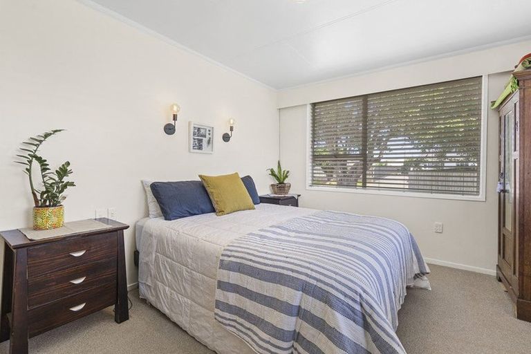 Photo of property in 100 Centennial Avenue, Waitara, 4320