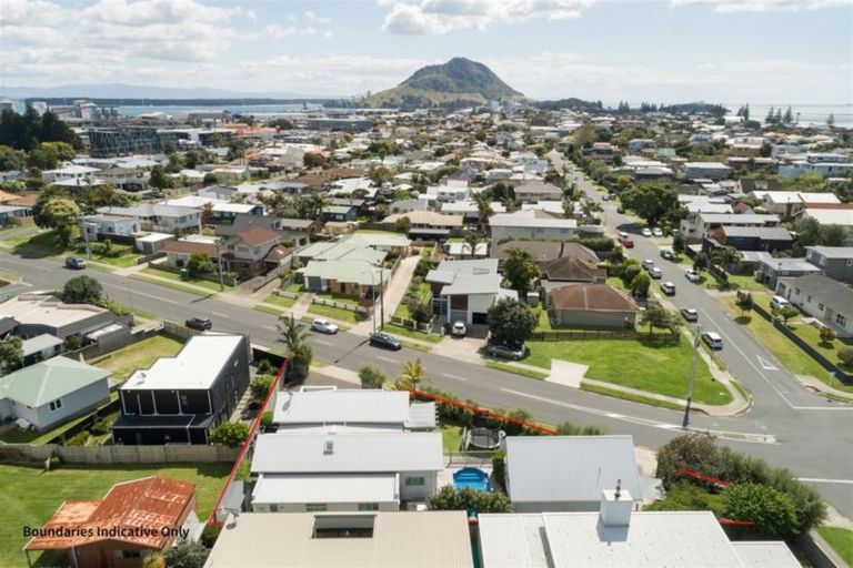 Photo of property in 14 Tay Street, Mount Maunganui, 3116