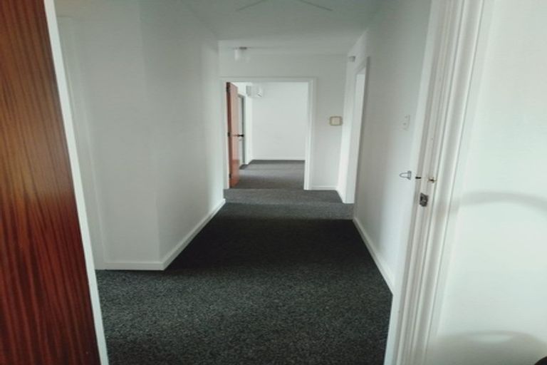 Photo of property in 2/39 Waimairi Road, Upper Riccarton, Christchurch, 8041