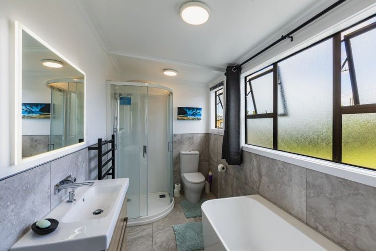 Photo of property in 12 Bell Street, Otane, 4202