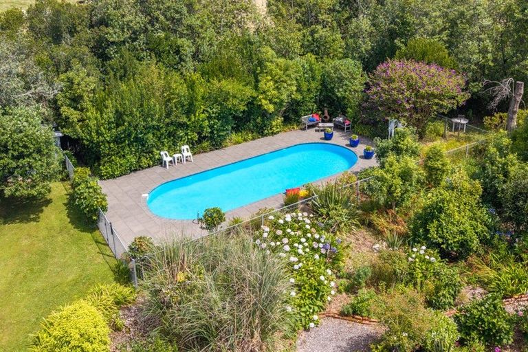 Photo of property in 22 Old Hautere Road, Hautere, Otaki, 5582