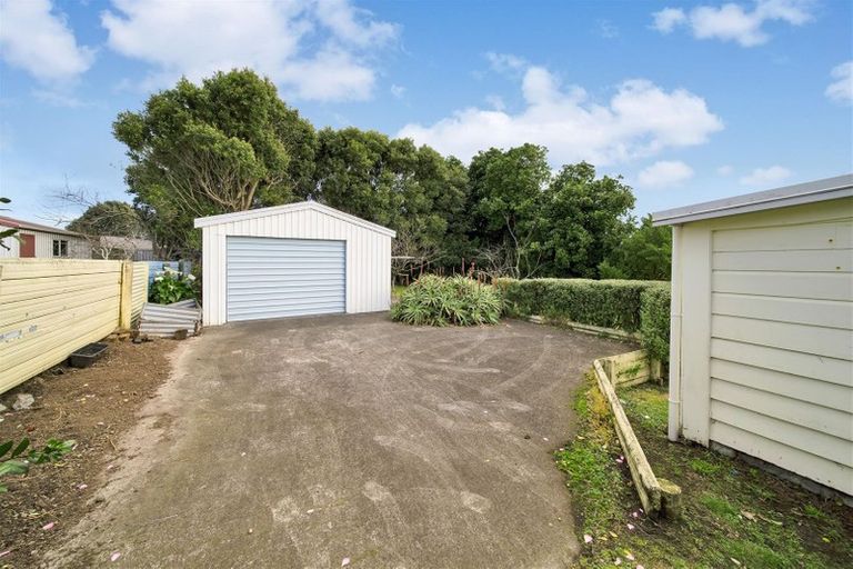 Photo of property in 72 Terou Street, Manaia, 4612