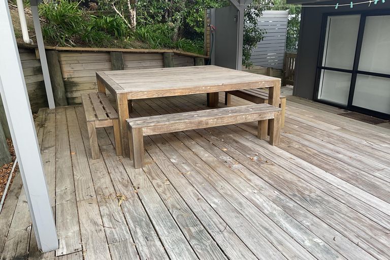 Photo of property in 11 Hillside Crescent, Leigh, 0985