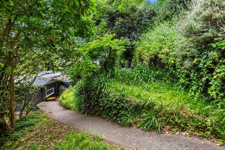 Photo of property in 67 Renown Road, Raumati South, Paraparaumu, 5032