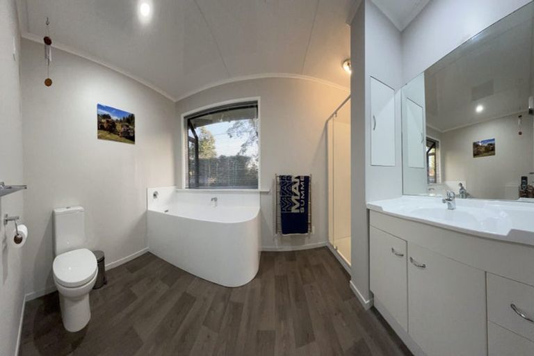 Photo of property in 729 Makerua Road, Tokomaru, Palmerston North, 4474