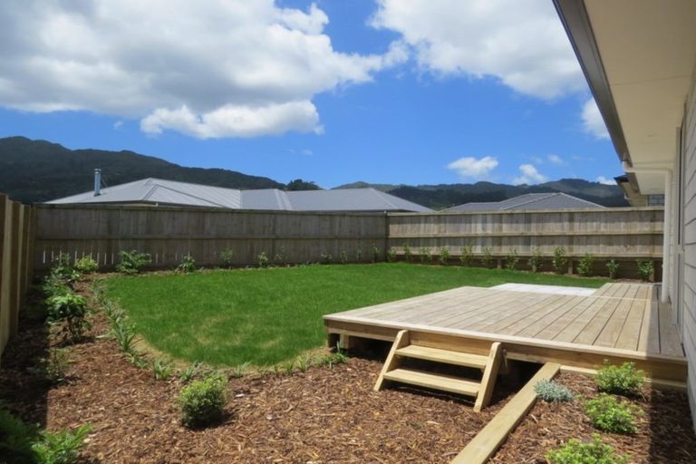 Photo of property in 64 Golden Shore Place, Coromandel, 3506