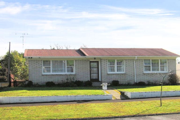 Photo of property in 17 Lewis Street, Glenview, Hamilton, 3206