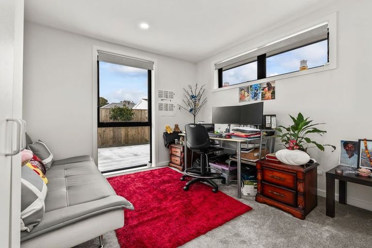 Photo of property in 30a Graham Street, Levin, 5510