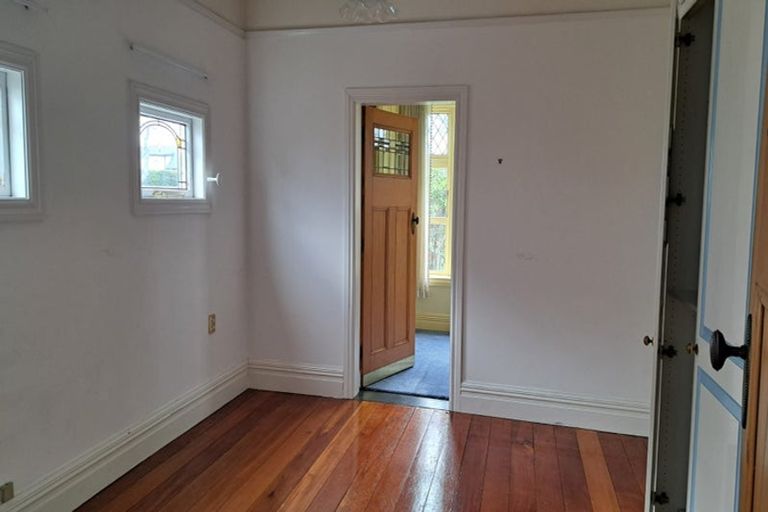 Photo of property in 43 Clissold Street, Merivale, Christchurch, 8014