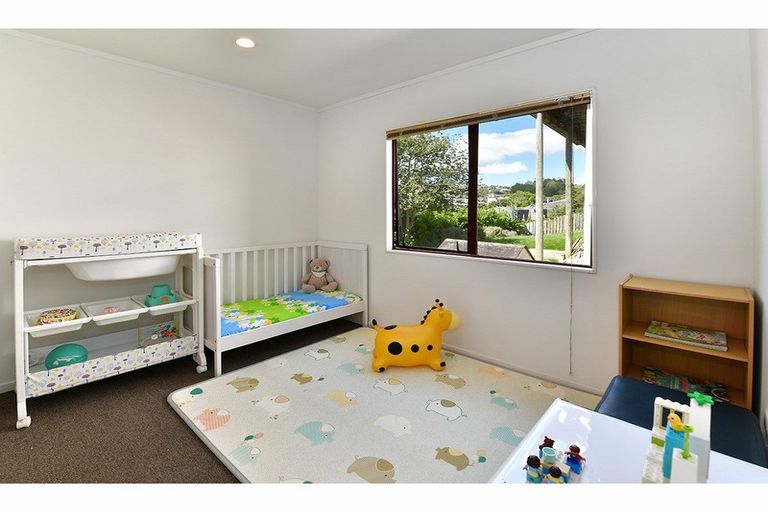 Photo of property in 29a Matai Road, Stanmore Bay, Whangaparaoa, 0932