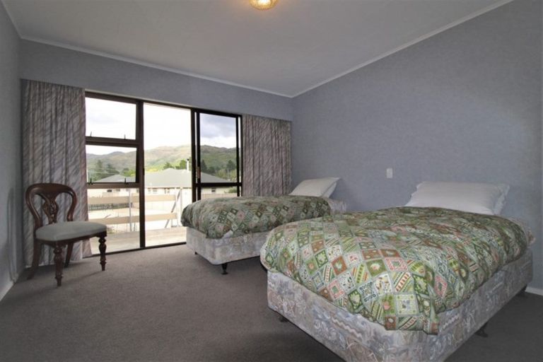 Photo of property in 73 Newcastle Street, Clyde, 9330