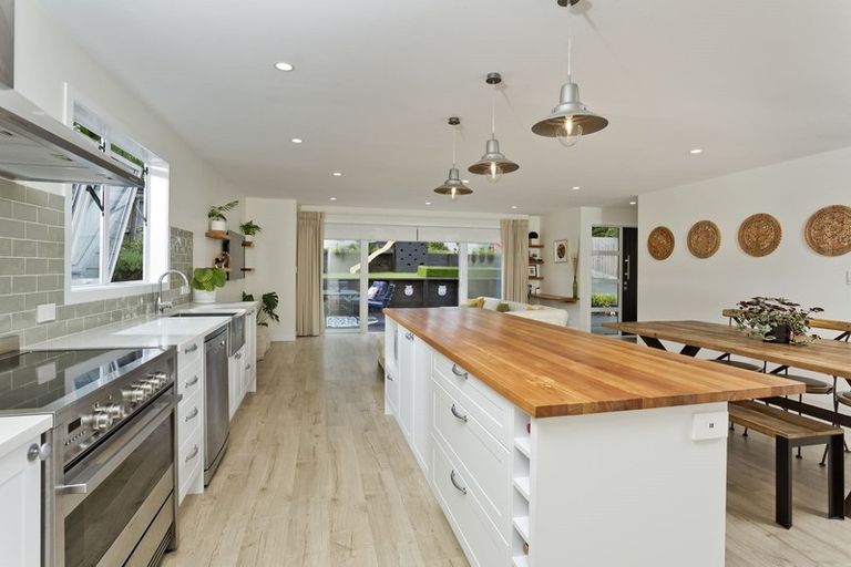 Photo of property in 41a Coronation Road, Hillcrest, Auckland, 0627