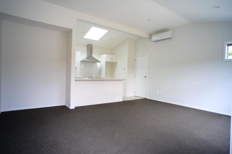 Photo of property in 41b Collins Avenue, Tawa, Wellington, 5028