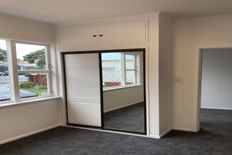 Photo of property in 73 Park Road, Miramar, Wellington, 6022