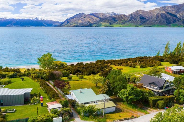 Photo of property in 66 Lakeview Terrace, Lake Hawea, Wanaka, 9382