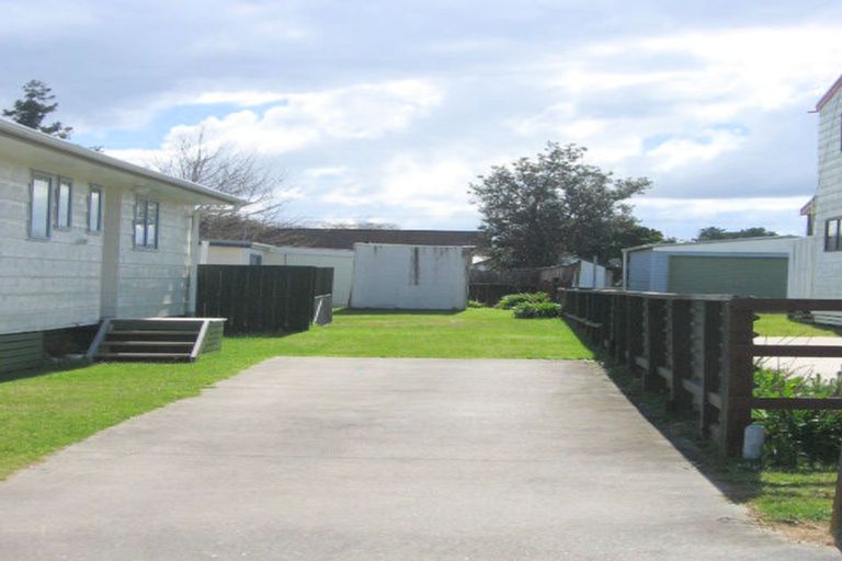Photo of property in 109b Weka Street, Whangamata, 3620