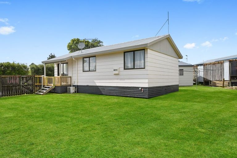 Photo of property in 1 Langdon Lane, Melville, Hamilton, 3206