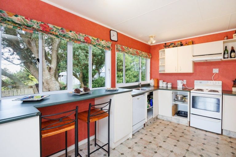 Photo of property in 111 Koputara Road, Himatangi Beach, Foxton, 4891