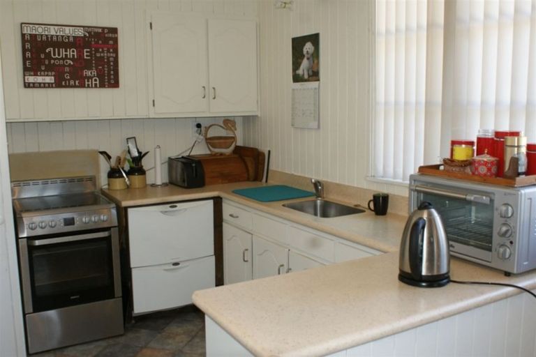 Photo of property in 8 Dittmer Street, Otaki, 5512