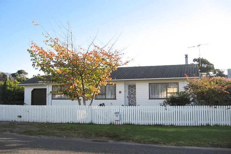 Photo of property in 14a Dale Road, Raumati South, Paraparaumu, 5032