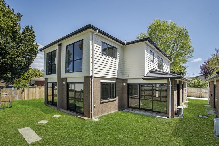 Photo of property in 8c Mahon Place, Papatoetoe, Auckland, 2025