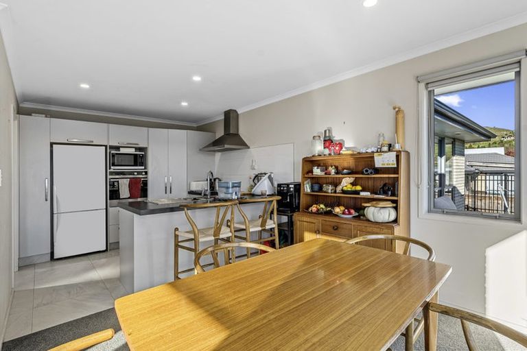 Photo of property in 170 Waikite Road, Welcome Bay, Tauranga, 3175