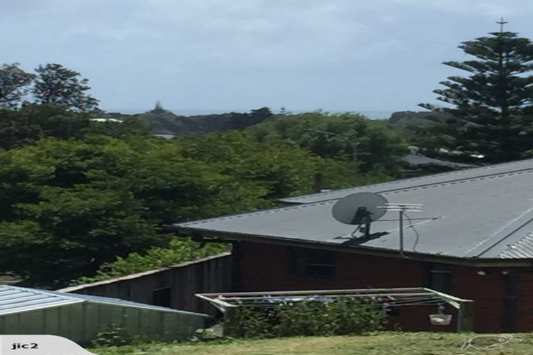 Photo of property in 33 Alberta Road, Glen Avon, New Plymouth, 4312