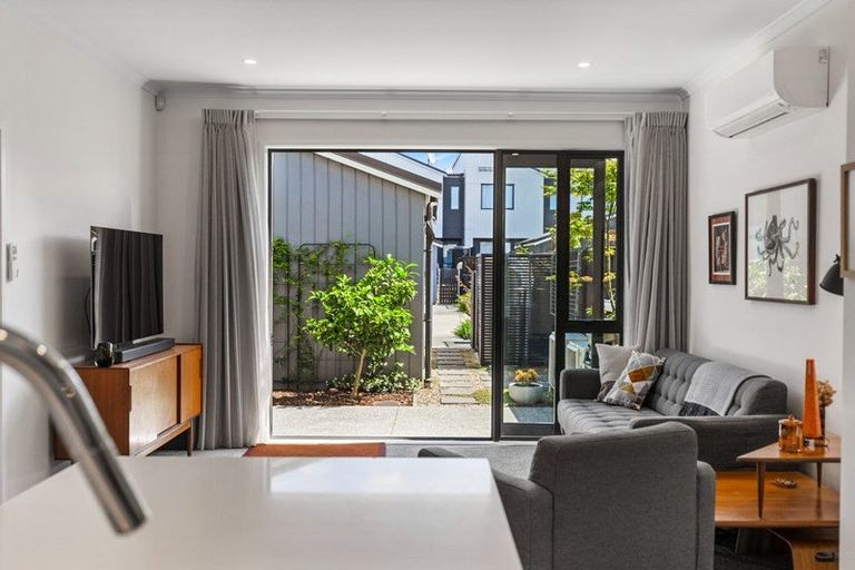 Photo of property in 47 David Carnegie Road, Hobsonville, Auckland, 0616